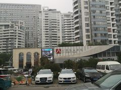 -杭州大厦购物城D座华浙店-停车场