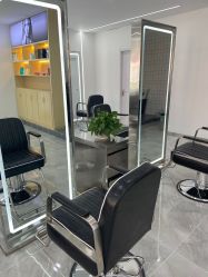 -Coo Hair salon