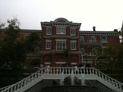 -香港大学