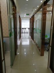 -苗医生专业祛痘·皮肤管理