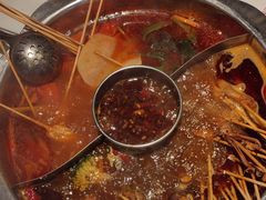 -佰人王串串香火锅(洋珠巷店)