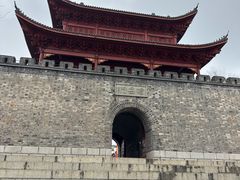 -巴陵广场