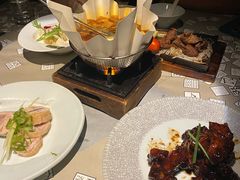 -穹六人间 people 6(岳阳路店)