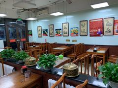 大堂-陈寔包子王·卤煮小肠·京味小吃(龙潭店)