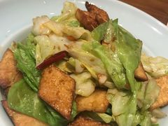 特色馕炒圆白菜-巴依老爷新疆美食(望京小街店)