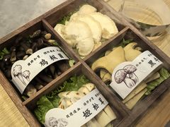 -椰子湾·海南火锅·糟粕醋·椰子鸡(正大广场店)