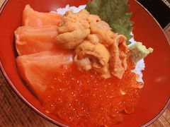 海膽鮭魚子三文魚-札幌二条市场 大矶(本店)