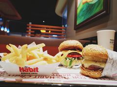 -The Habit Burger Grill 哈比特汉堡(复兴soho店)