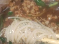 -正宗杨记普洱酸醋米线(总店)