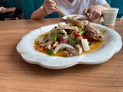 -白阿婆过油肉拌面·大盘鸡