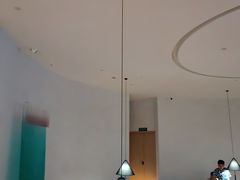 -涨巢·潮玩水疗局