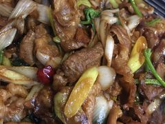 葱爆羊肉-旺顺阁鱼头泡饼(小红门店)