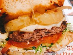 -The Habit Burger Grill 哈比特汉堡(复兴soho店)