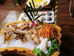 -滇釜火锅·能喝汤的火锅(车公庄店)