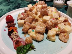 菠萝油条虾-孔雀裡融合餐厅