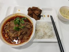-浦东图书馆读者餐厅