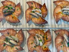 -VERIE BAKEHOUSE