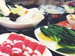-呷哺呷哺(普陀乐购真北店)