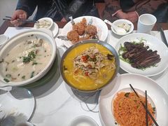 -梅利汴京烤鸭•开封豫菜地标店(东大街店)