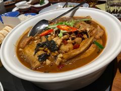 红烧杂鱼-菲乐餐厅(三十年经营·湖滨路店)