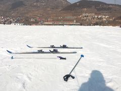 -济南卧虎山滑雪场