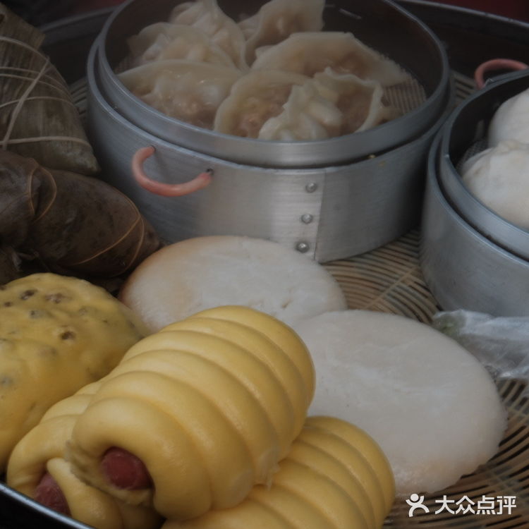 探店篇｜早餐照样有，香脆煎饺，四季飘香#
