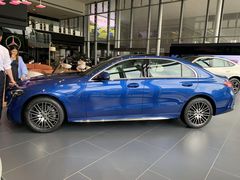 -贵州贵星奔驰4S店(观山湖店)