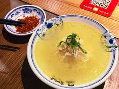 -肖四女乐山跷脚牛肉(世博源店)