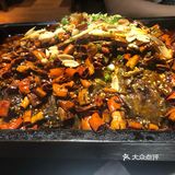 没想到新奥楼下还有挺多一家人两种菜型的设定的