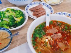 -夏雪花·手工拉面(南油店)