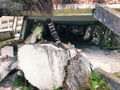-四川汶川特大地震漩口中学遗址
