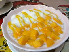 芒果捞河-甜心妈妈·榴莲星级糖水(北京路总店)