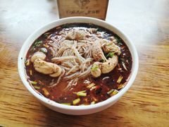帽结子肥肠粉-白家高记肥肠粉(总店)