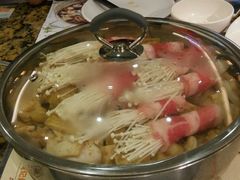 -黄记煌三汁焖锅(新佳丽江汉路店)