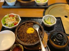-炼火烤肉店