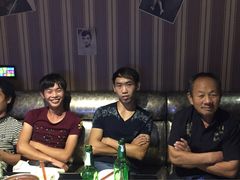 -唯爱KTV聚会餐厅(仙林东城汇店)