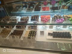 面包甜点陈列柜-GODIVA(万象城店)