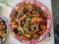 -嗨辣小聚·盘锦河蟹·海鲜烧烤龙虾(盘锦十年好店)