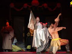 -虹桥艺术中心