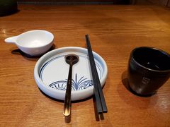 餐具摆设-云海肴·汽锅鸡·云南菜(天山百盛优客店)