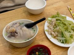 -雷祖芳老妈蹄花店