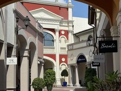 -佛罗伦萨小镇广佛名品奥特莱斯(疏港路店)