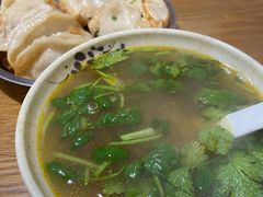 -黄阿姨锅贴大王(万航渡路店)