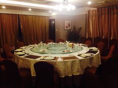 -华兴大酒楼(亿宝大厦店)