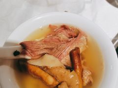 天麻鸽子汤-琬苑鸽庄·川粤融合菜(解放碑总店)