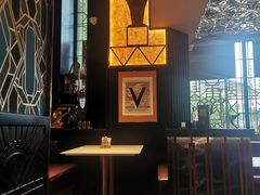 -Mogul Eatery·大亨餐酒馆