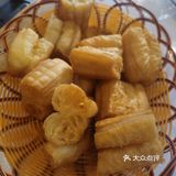 油条好评，跟以往吃的不同，这油条口感更厚实