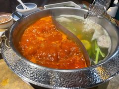 -左庭右院鲜牛肉火锅(金山万达店)
