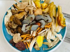 -菌之家·专业纯野生菌火锅·特色炒菌