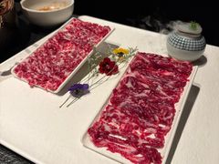-左庭右院鲜牛肉火锅黑金店(陆家嘴中心店)